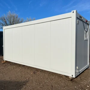 Módulo Sanitario 6×2,44 m con 5 WC