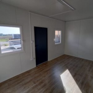 Contenedor oficina social 15 m²: compacto y funcional