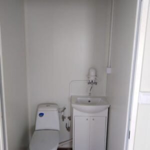 Contenedor oficina 18 m² con aseos: confort y aislamiento óptimo